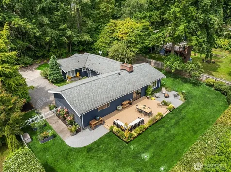 10430 NE Cascade Avenue Bainbridge Island WA 98110