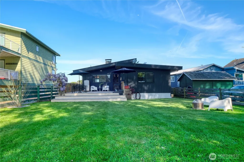 103 Bay View Drive Point Roberts WA 98281