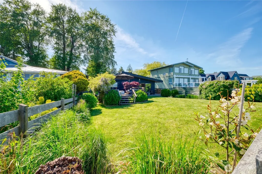 103 Bay View Drive Point Roberts WA 98281