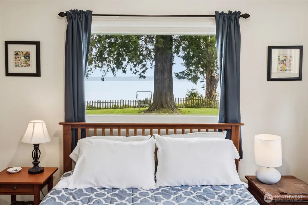 23932 Jefferson Point Road NE Kingston WA 98346