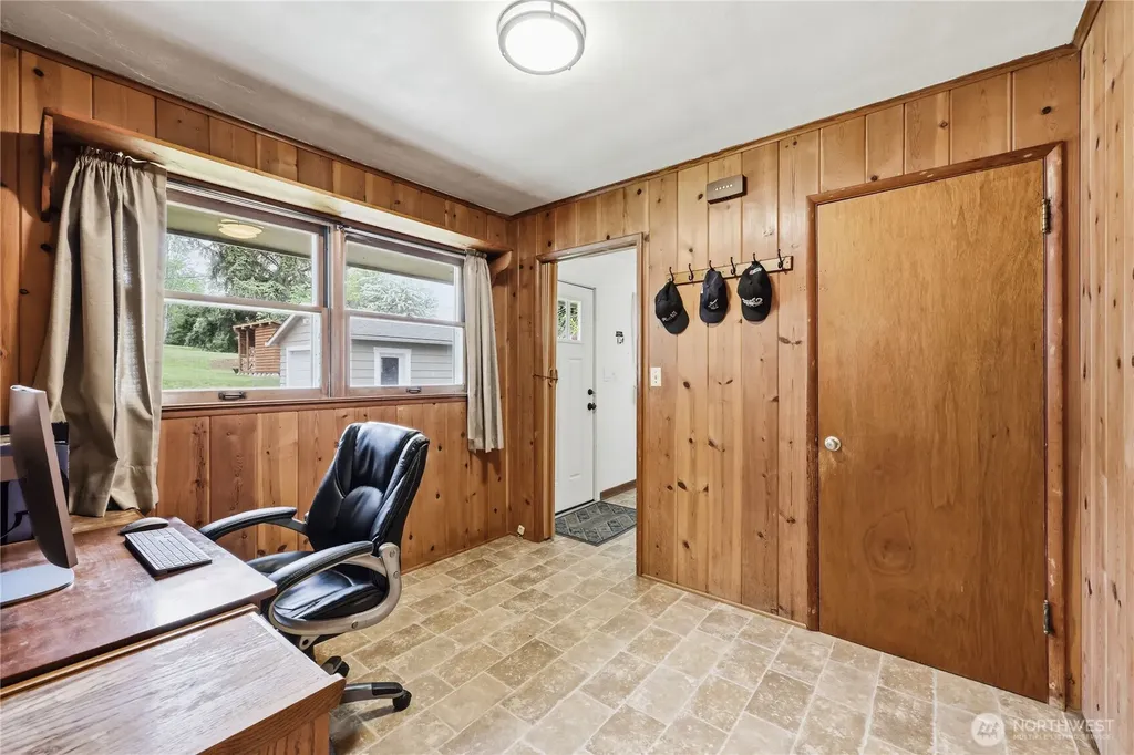 23932 Jefferson Point Road NE Kingston WA 98346