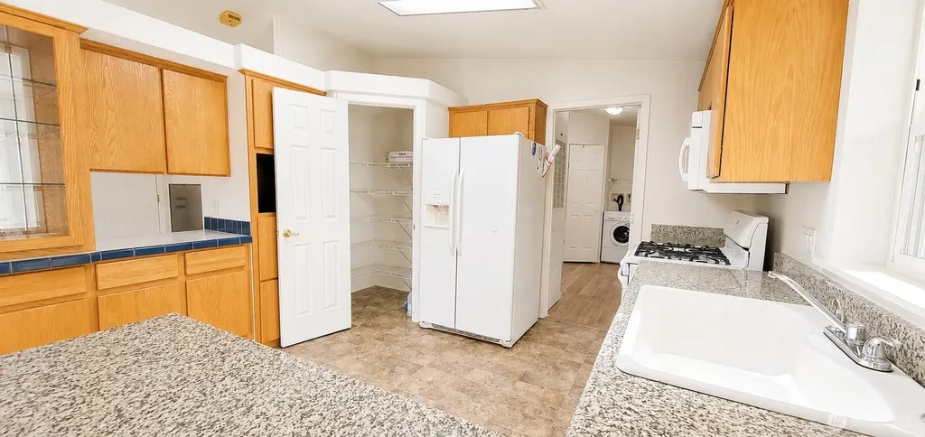 4751 Birch Bay Lynden Road Blaine WA 98230