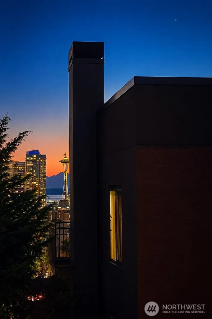712 E Denny Wy Unit #502 Seattle WA 98122