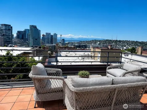 712 E Denny Wy Unit #502 Seattle WA 98122