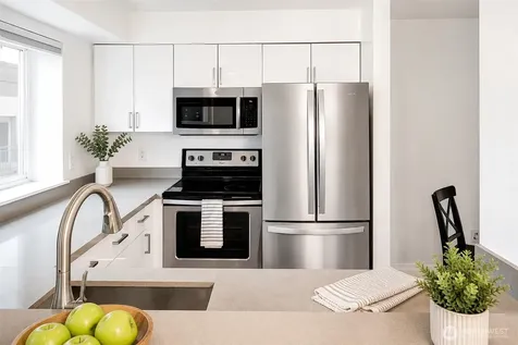 712 E Denny Wy Unit #502 Seattle WA 98122