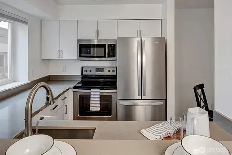 712 E Denny Wy Unit #502 Seattle WA 98122