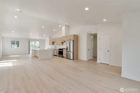 4504 220th SW Street SW Mountlake Terrace WA 98043