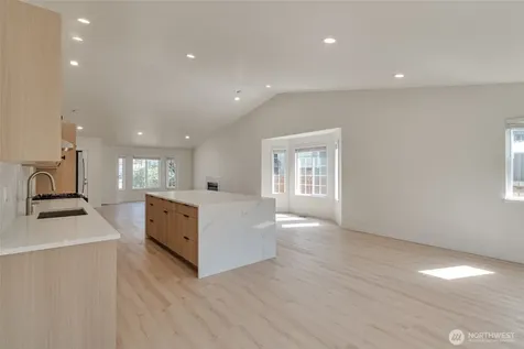 4504 220th SW Street SW Mountlake Terrace WA 98043