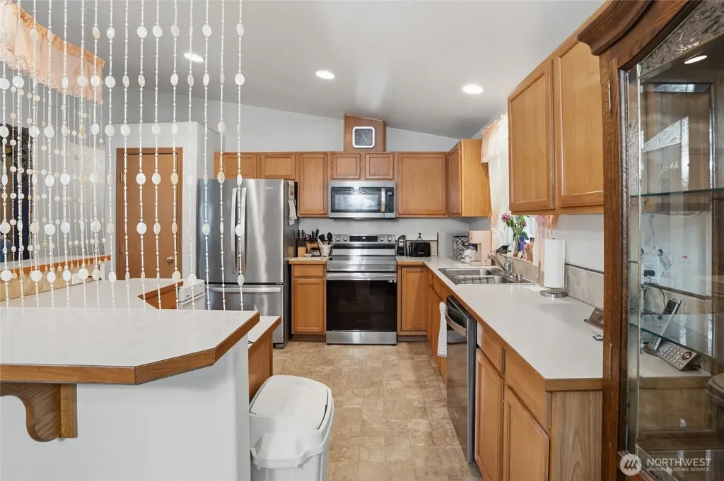 6201 SE Mile Hill Drive Port Orchard WA 98366