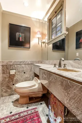 2301 Rosemont Place W Seattle WA 98199