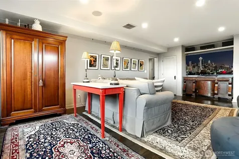 2301 Rosemont Place W Seattle WA 98199