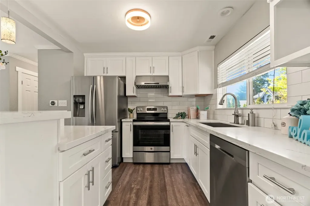 12026 NE 99th Lane Kirkland WA 98033