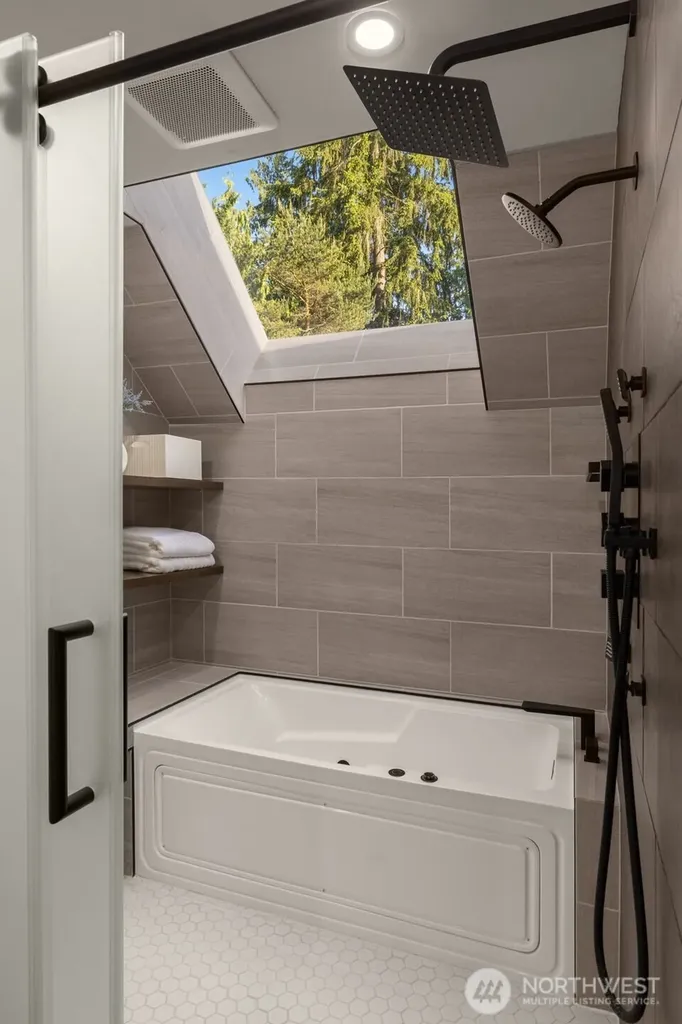 23218 SE 29th Court Sammamish WA 98075