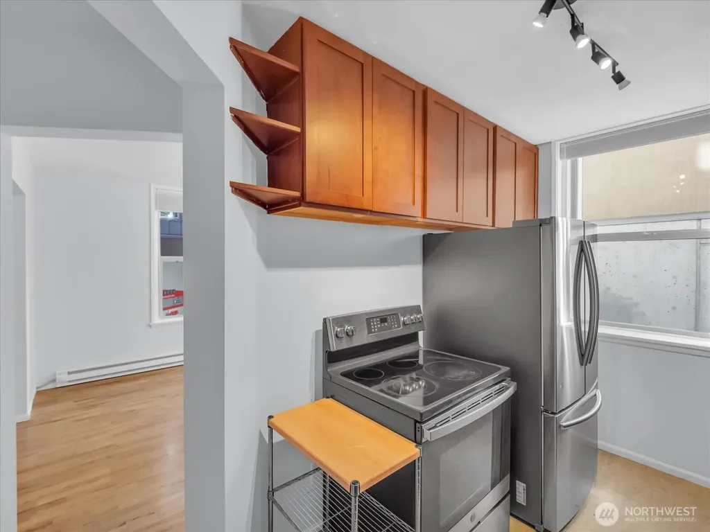 7 Harrison Street Seattle WA 98109