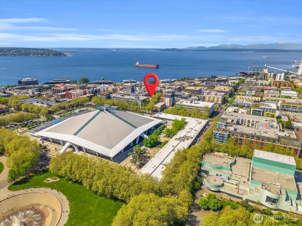 7 Harrison Street Seattle WA 98109