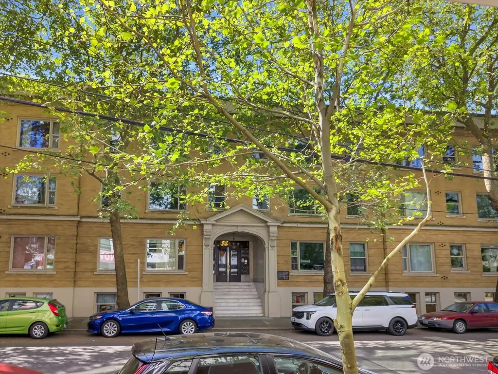 7 Harrison Street Seattle WA 98109