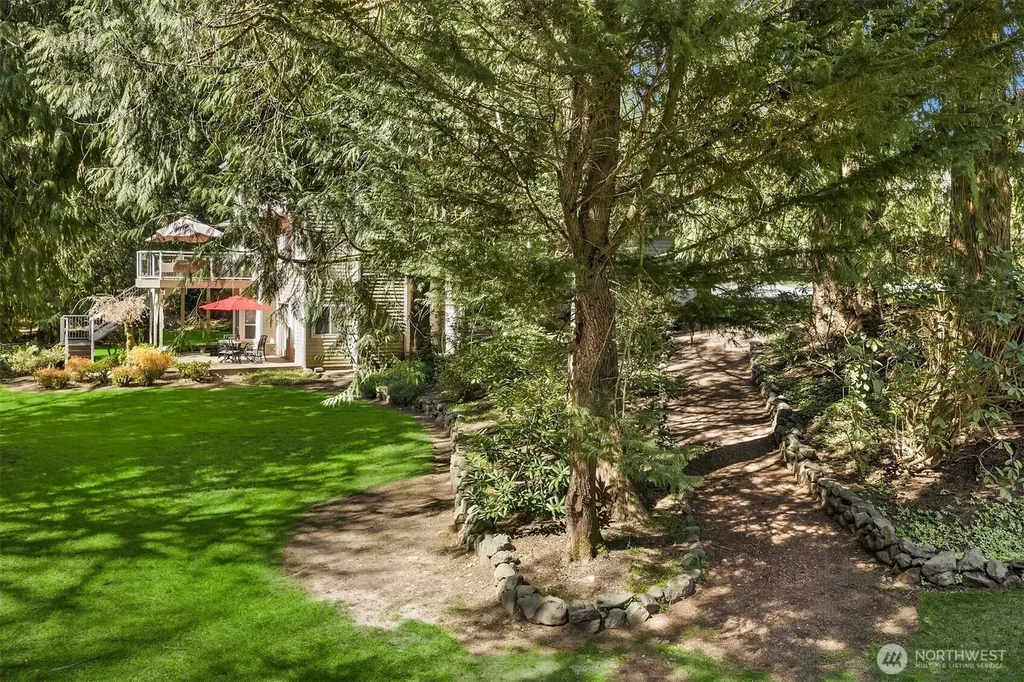 21641 SE 249th Street Maple Valley WA 98038