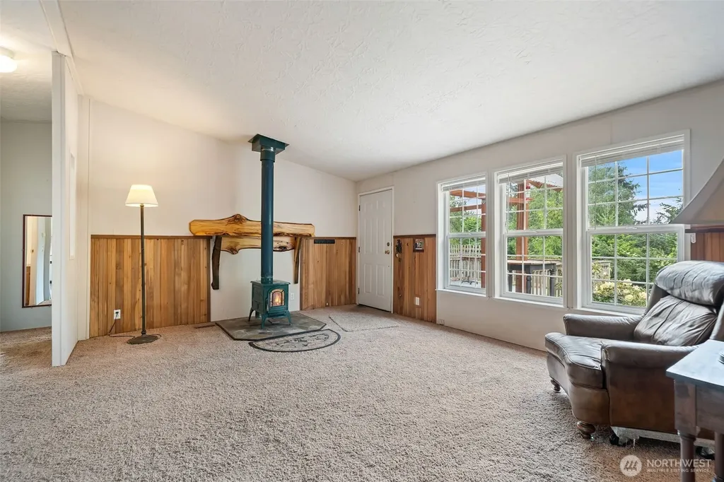 91 SE Lupine Court Shelton WA 98584