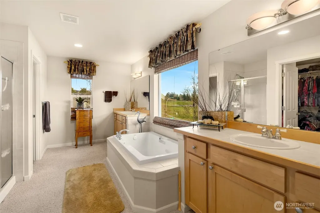 1306 68th Street SE Auburn WA 98092