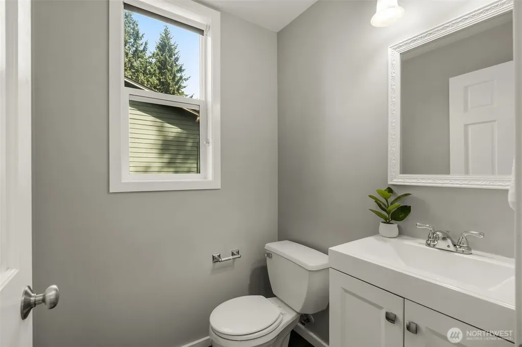 15009 Westminster Way N Seattle WA 98133