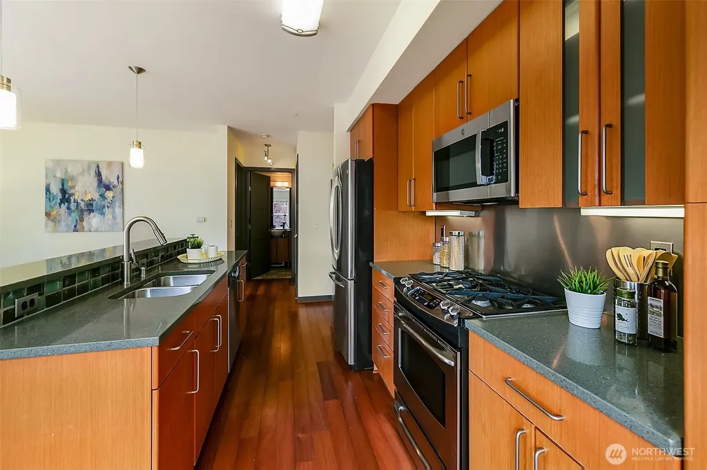 413 NE 70th Street Seattle WA 98115