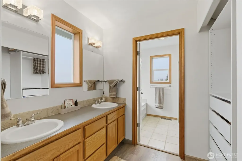 11956 NE Jefferson Point Road Kingston WA 98346