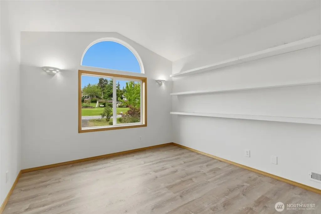 11956 NE Jefferson Point Road Kingston WA 98346