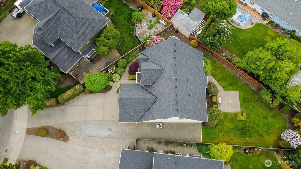 2113 12th Ave NW Puyallup WA 98371
