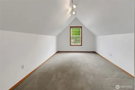 2113 12th Ave NW Puyallup WA 98371