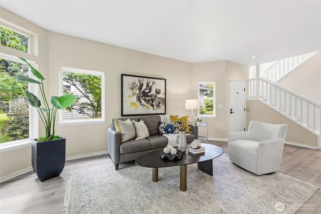 12541 NE 7th Place Bellevue WA 98005