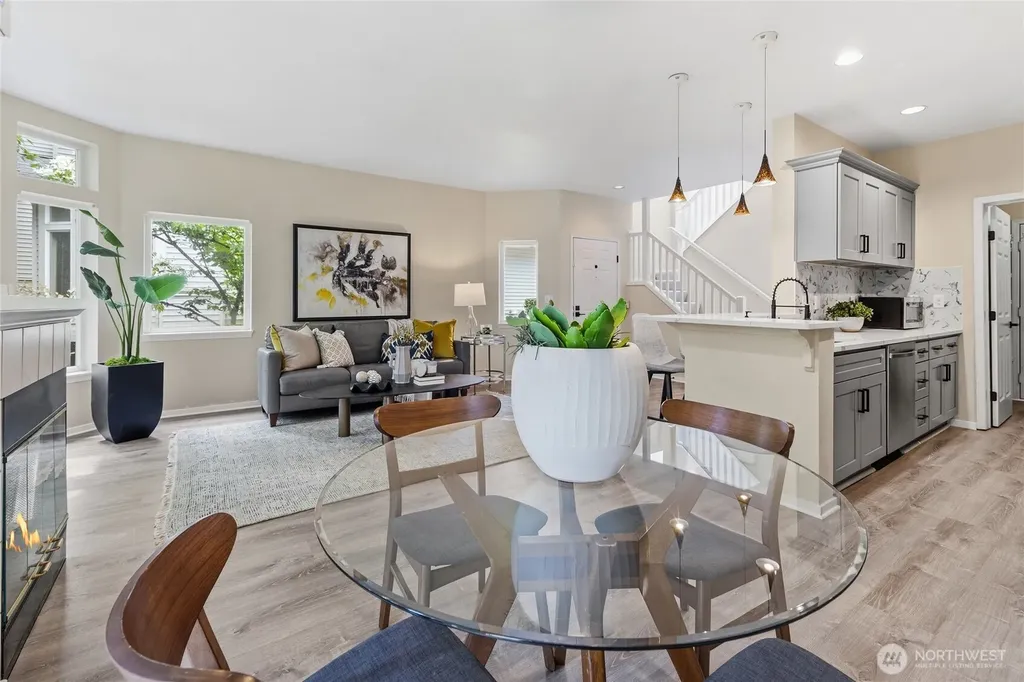 12541 NE 7th Place Bellevue WA 98005