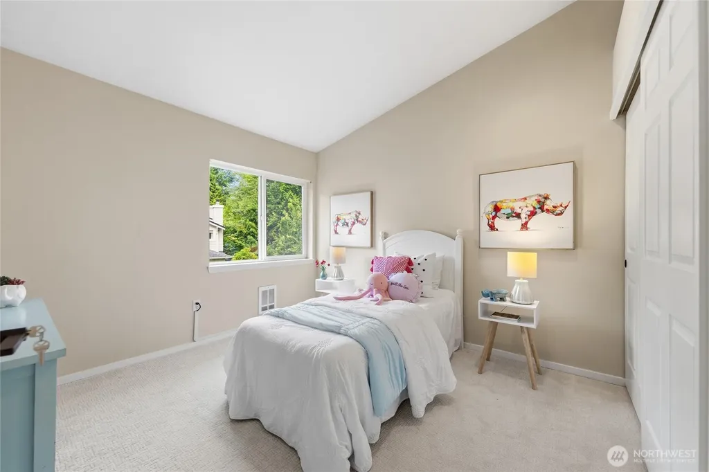12541 NE 7th Place Bellevue WA 98005