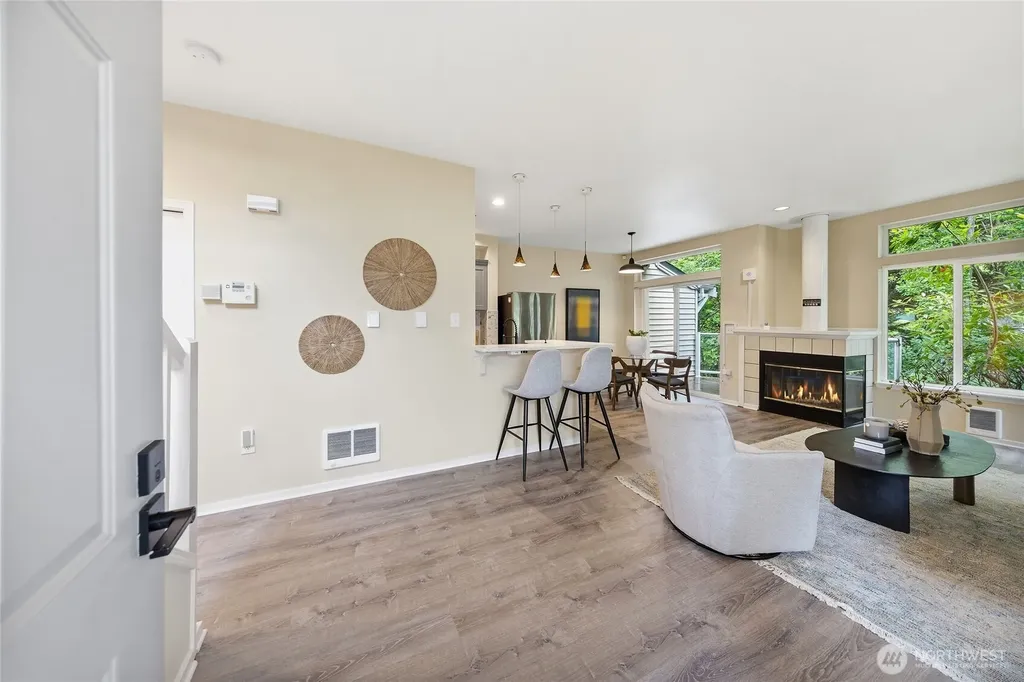 12541 NE 7th Place Bellevue WA 98005