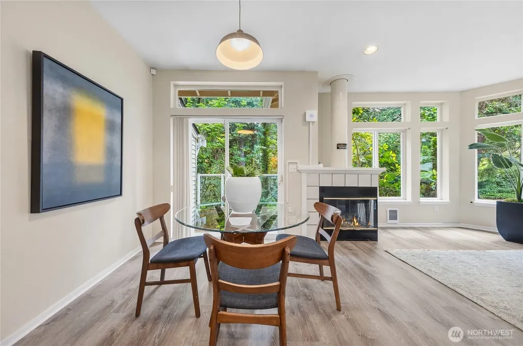 12541 NE 7th Place Bellevue WA 98005