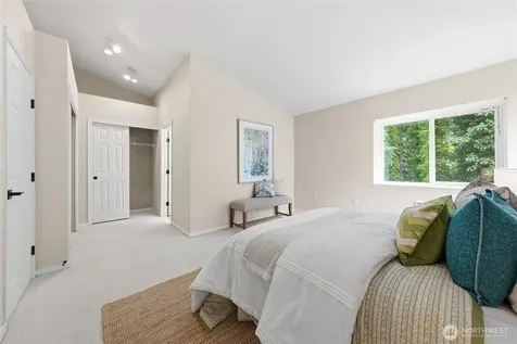 12541 NE 7th Place Bellevue WA 98005
