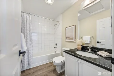 12541 NE 7th Place Bellevue WA 98005