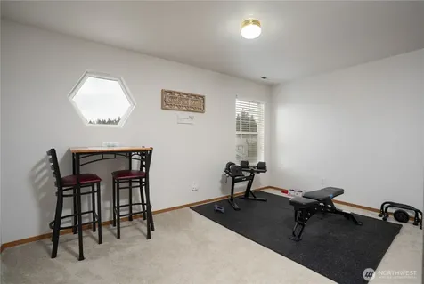 11916 130th Street E Puyallup WA 98374