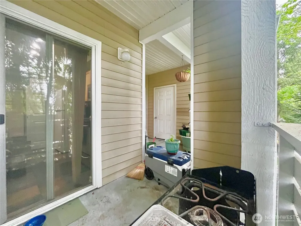 801 Rainier Avenue N Renton WA 98057