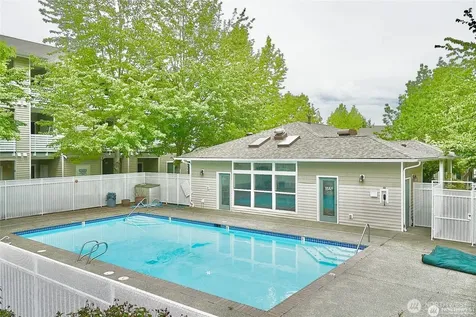 801 Rainier Avenue N Renton WA 98057
