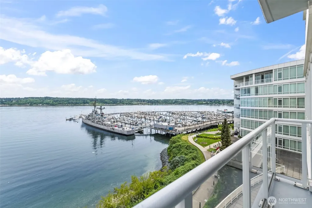 360 Washington Avenue Bremerton WA 98337