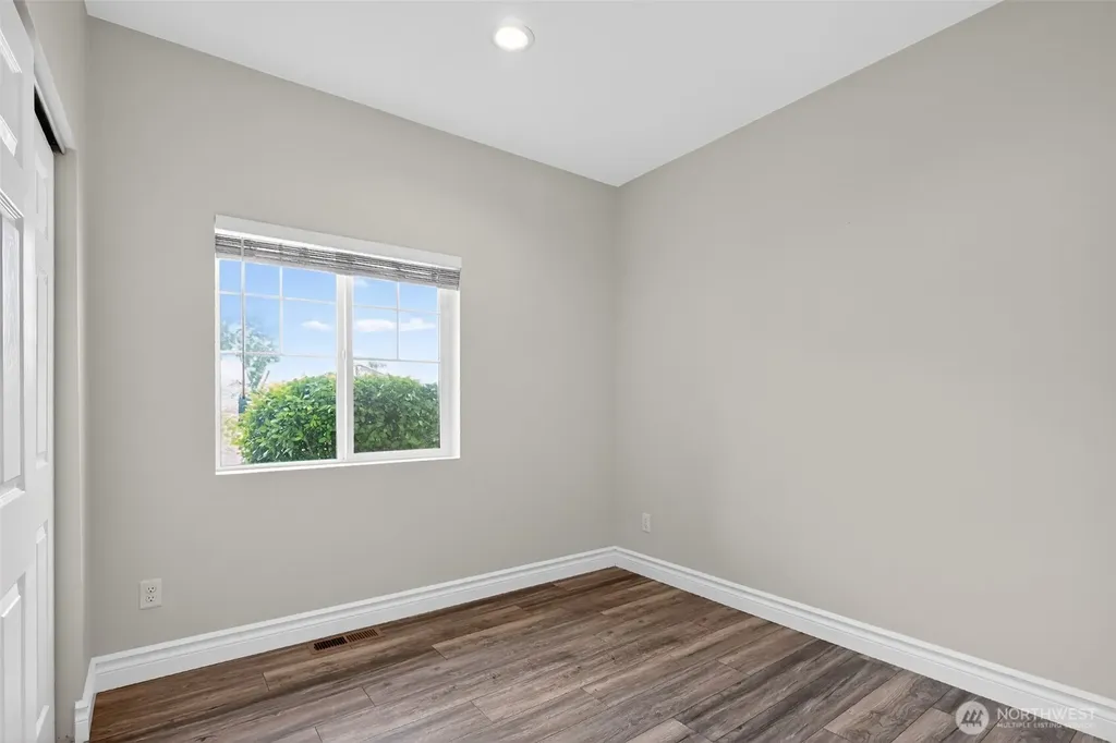 8019 Vialago Parkway Zillah WA 98953