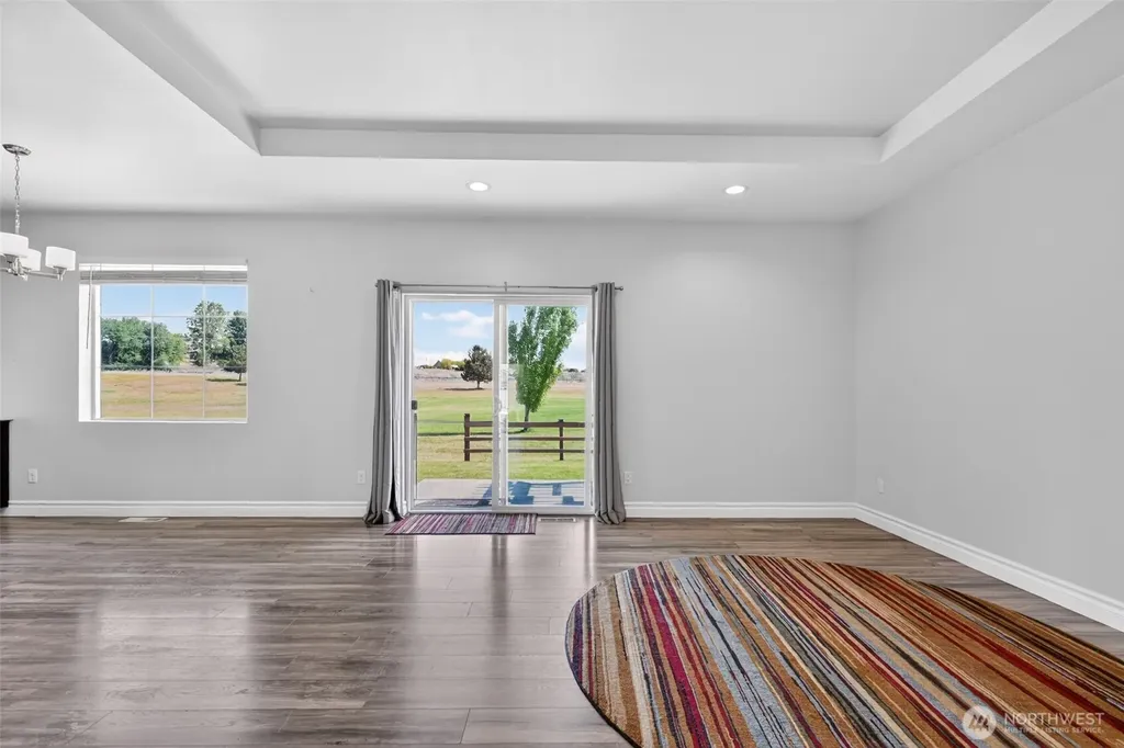 8019 Vialago Parkway Zillah WA 98953