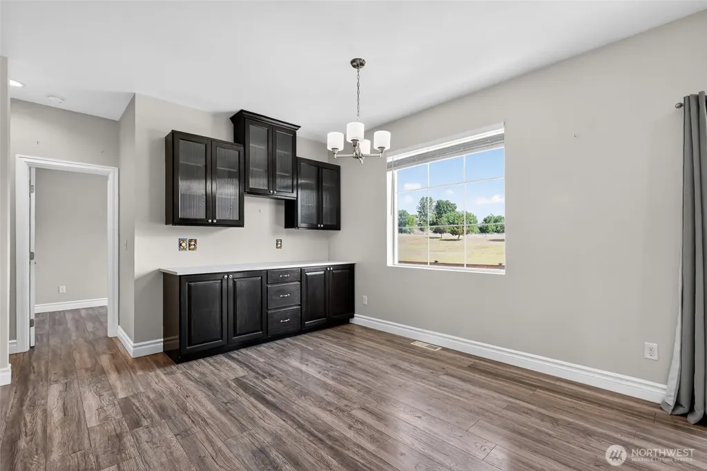 8019 Vialago Parkway Zillah WA 98953