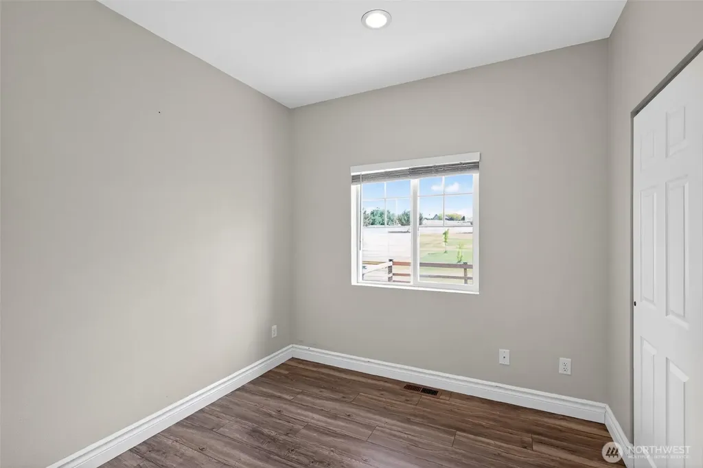 8019 Vialago Parkway Zillah WA 98953