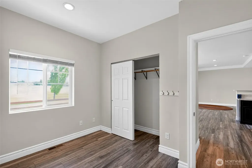 8019 Vialago Parkway Zillah WA 98953