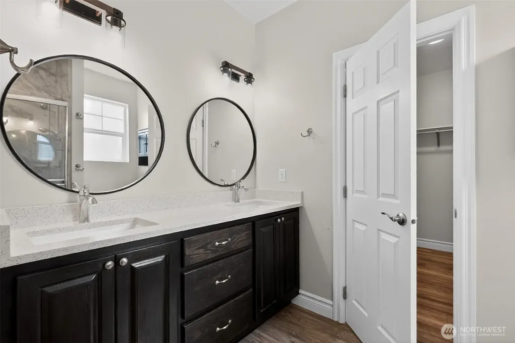 8019 Vialago Parkway Zillah WA 98953