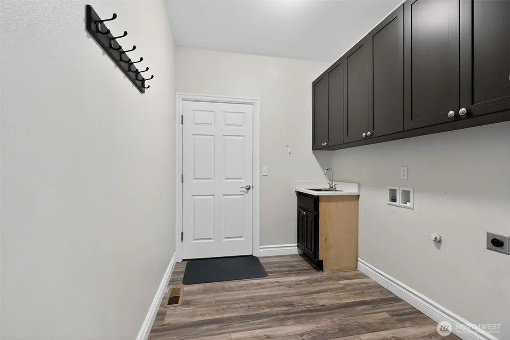 8019 Vialago Parkway Zillah WA 98953