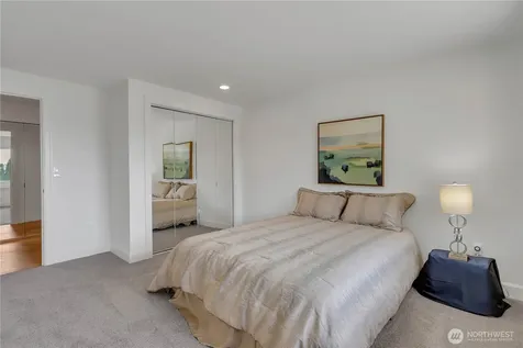 535 208th Avenue NE Sammamish WA 98075