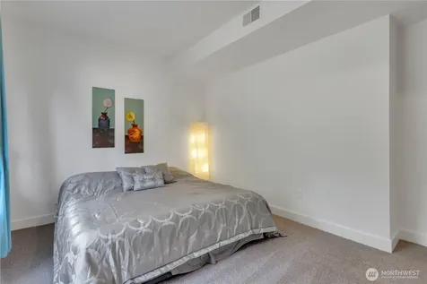 535 208th Avenue NE Sammamish WA 98075