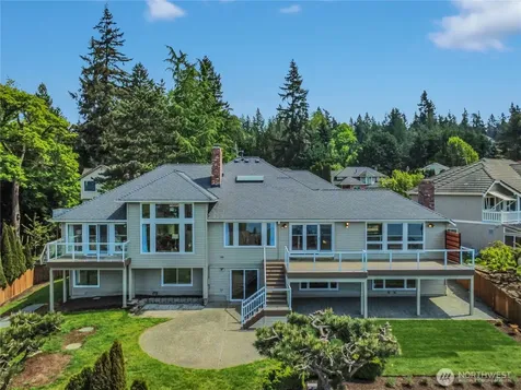 535 208th Avenue NE Sammamish WA 98075